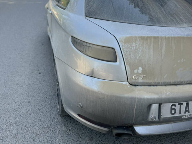 Сірий Альфа Ромео GT, об'ємом двигуна 1.9 л та пробігом 200 тис. км за 1999 $, фото 2 на Automoto.ua