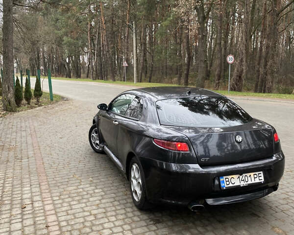 Сірий Альфа Ромео GT, об'ємом двигуна 1.9 л та пробігом 268 тис. км за 3000 $, фото 2 на Automoto.ua