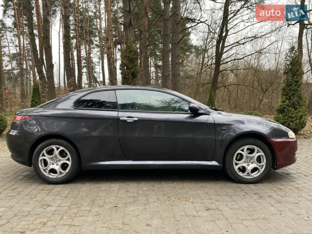 Сірий Альфа Ромео GT, об'ємом двигуна 1.9 л та пробігом 268 тис. км за 3000 $, фото 5 на Automoto.ua
