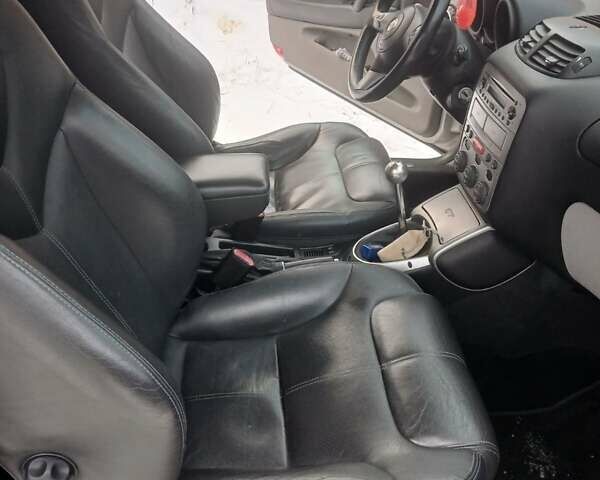 Сірий Альфа Ромео GT, об'ємом двигуна 1.97 л та пробігом 190 тис. км за 3600 $, фото 8 на Automoto.ua