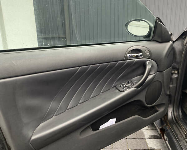 Сірий Альфа Ромео GT, об'ємом двигуна 1.9 л та пробігом 268 тис. км за 3000 $, фото 15 на Automoto.ua