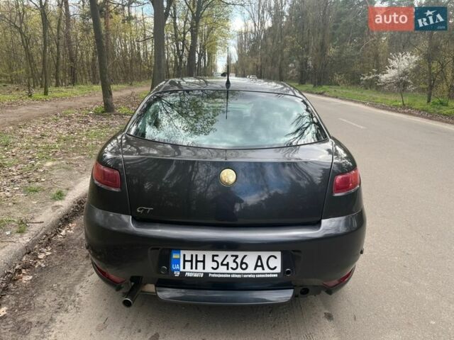Серый Альфа Ромео ГТ, объемом двигателя 1.97 л и пробегом 196 тыс. км за 3500 $, фото 6 на Automoto.ua