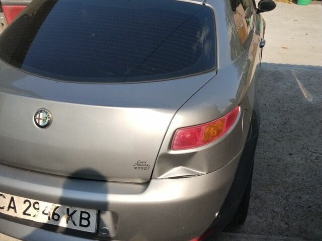 Серый Альфа Ромео ГТ, объемом двигателя 1.9 л и пробегом 273 тыс. км за 3000 $, фото 7 на Automoto.ua