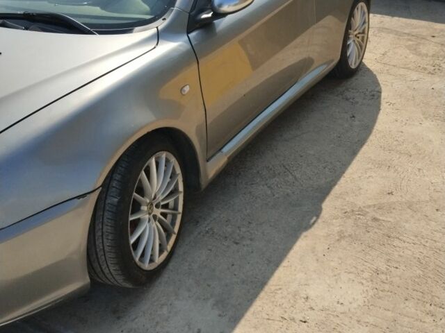 Серый Альфа Ромео ГТ, объемом двигателя 1.9 л и пробегом 273 тыс. км за 3000 $, фото 3 на Automoto.ua