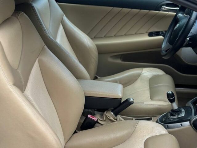 Синий Альфа Ромео ГТ, объемом двигателя 2 л и пробегом 198 тыс. км за 3000 $, фото 5 на Automoto.ua