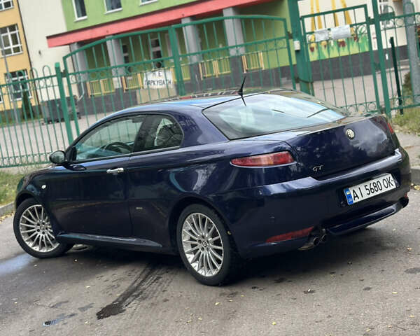 Синий Альфа Ромео ГТ, объемом двигателя 1.97 л и пробегом 200 тыс. км за 4600 $, фото 7 на Automoto.ua
