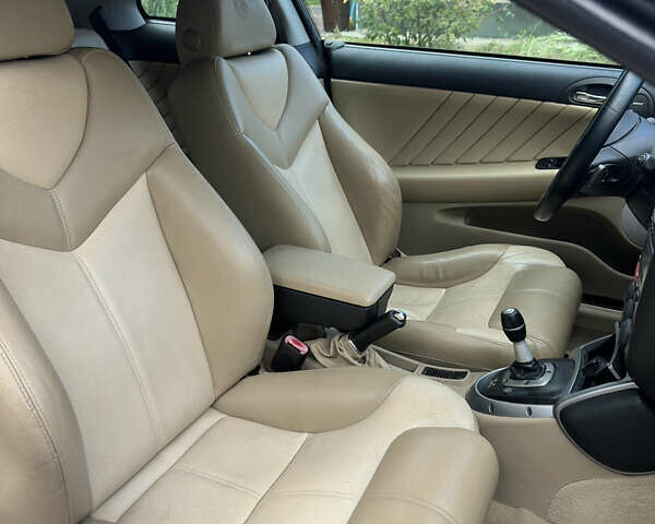 Синий Альфа Ромео ГТ, объемом двигателя 1.97 л и пробегом 200 тыс. км за 4600 $, фото 12 на Automoto.ua