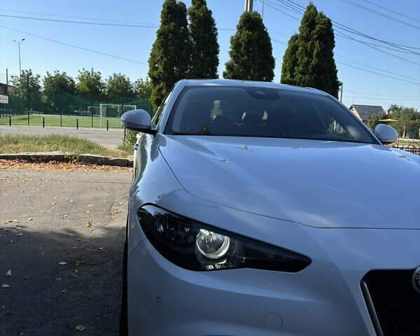 Белый Альфа Ромео Джулия, объемом двигателя 2.14 л и пробегом 182 тыс. км за 19900 $, фото 15 на Automoto.ua