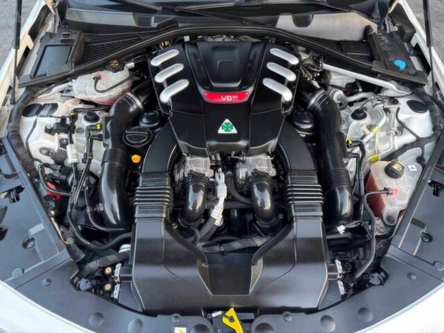 Білий Альфа Ромео Джулія, об'ємом двигуна 2.9 л та пробігом 39 тис. км за 5000 $, фото 16 на Automoto.ua