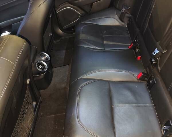 Білий Альфа Ромео Джулія, об'ємом двигуна 2 л та пробігом 87 тис. км за 16700 $, фото 11 на Automoto.ua