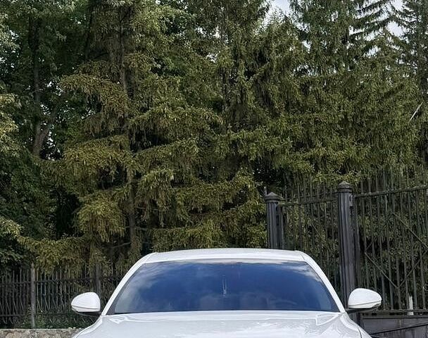 Білий Альфа Ромео Джулія, об'ємом двигуна 2 л та пробігом 116 тис. км за 19200 $, фото 2 на Automoto.ua