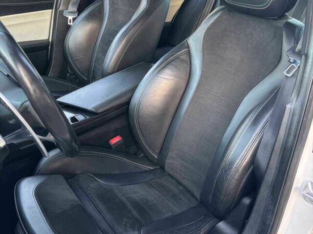 Білий Альфа Ромео Джулія, об'ємом двигуна 2.9 л та пробігом 39 тис. км за 5000 $, фото 11 на Automoto.ua