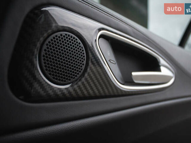 Білий Альфа Ромео Джулія, об'ємом двигуна 2 л та пробігом 21 тис. км за 25000 $, фото 32 на Automoto.ua