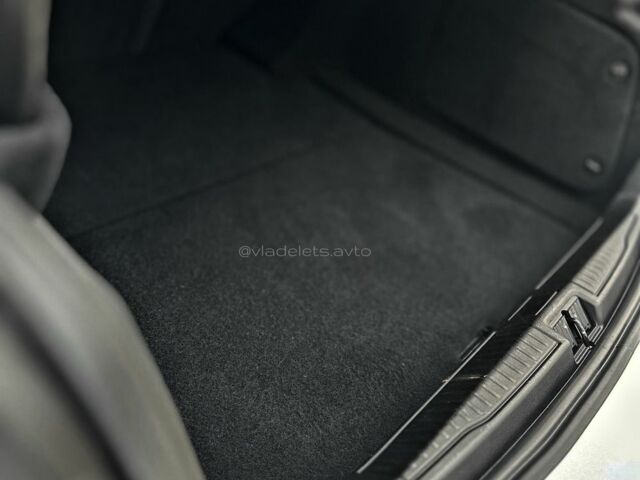 Білий Альфа Ромео Джулія, об'ємом двигуна 2 л та пробігом 109 тис. км за 19999 $, фото 16 на Automoto.ua