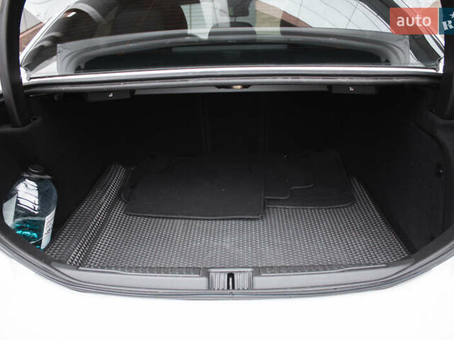 Белый Альфа Ромео Джулия, объемом двигателя 2 л и пробегом 21 тыс. км за 25500 $, фото 38 на Automoto.ua