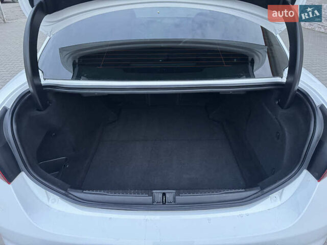 Альфа Ромео Джулия 2019 в Луцке на Automoto.ua Белый Альфа Ромео Джулия, объемом двигателя 2 л и пробегом 177 тыс. км за 15000 $, фото 32 на Automoto.ua