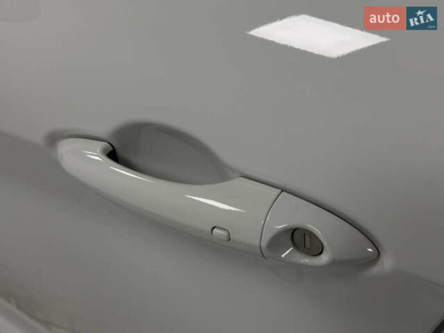 Белый Альфа Ромео Джулия, объемом двигателя 2 л и пробегом 55 тыс. км за 23000 $, фото 39 на Automoto.ua