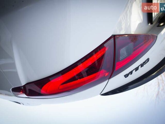 Белый Альфа Ромео Джулия, объемом двигателя 2 л и пробегом 82 тыс. км за 23800 $, фото 44 на Automoto.ua