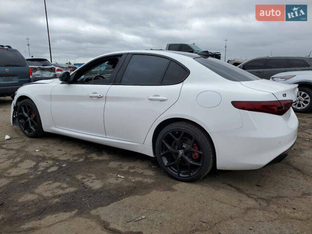 Альфа Ромео Джулія 2020 у Києві на Automoto.ua Білий Альфа Ромео Джулія, об'ємом двигуна 2 л та пробігом 50 тис. км за 18650 $, фото 5 на Automoto.ua