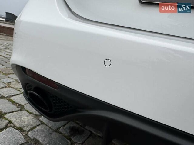 Білий Альфа Ромео Джулія, об'ємом двигуна 2 л та пробігом 40 тис. км за 22999 $, фото 103 на Automoto.ua