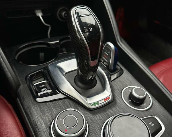 Альфа Ромео Джулія 2020 у Львові на Automoto.ua Білий Альфа Ромео Джулія, об'ємом двигуна 2 л та пробігом 40 тис. км за 24000 $, фото 24 на Automoto.ua
