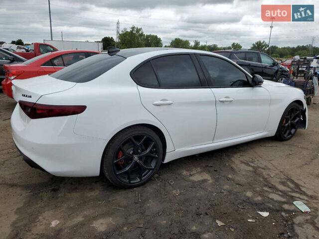 Альфа Ромео Джулія 2020 у Києві на Automoto.ua Білий Альфа Ромео Джулія, об'ємом двигуна 2 л та пробігом 50 тис. км за 18650 $, фото 2 на Automoto.ua