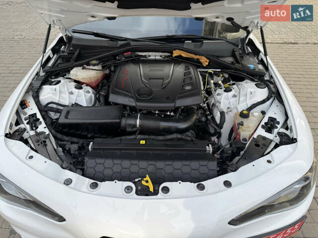 Білий Альфа Ромео Джулія, об'ємом двигуна 2 л та пробігом 110 тис. км за 20000 $, фото 39 на Automoto.ua