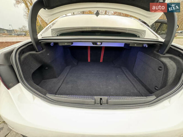 Білий Альфа Ромео Джулія, об'ємом двигуна 2 л та пробігом 40 тис. км за 22999 $, фото 110 на Automoto.ua