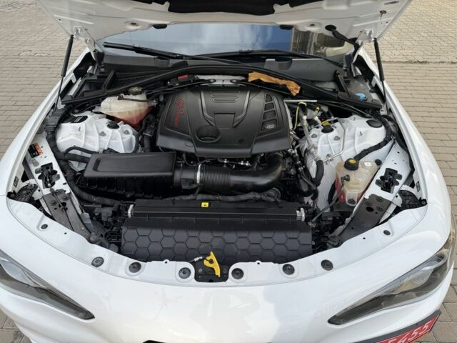 Белый Альфа Ромео Джулия, объемом двигателя 2 л и пробегом 110 тыс. км за 25000 $, фото 7 на Automoto.ua