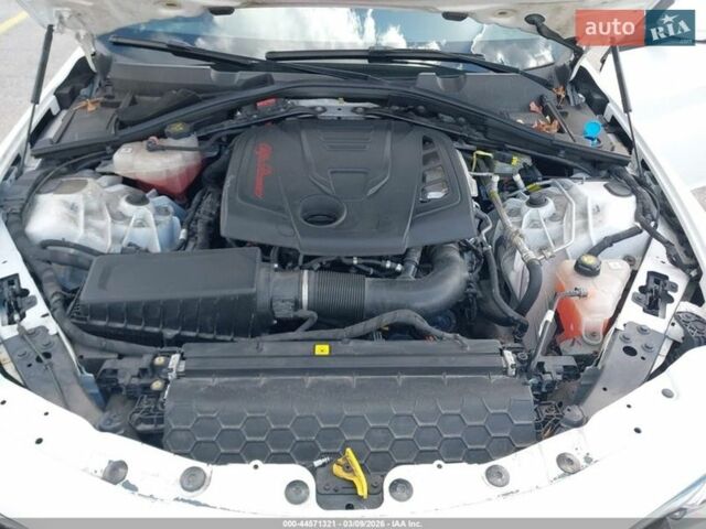 Білий Альфа Ромео Джулія, об'ємом двигуна 2 л та пробігом 38 тис. км за 15200 $, фото 8 на Automoto.ua