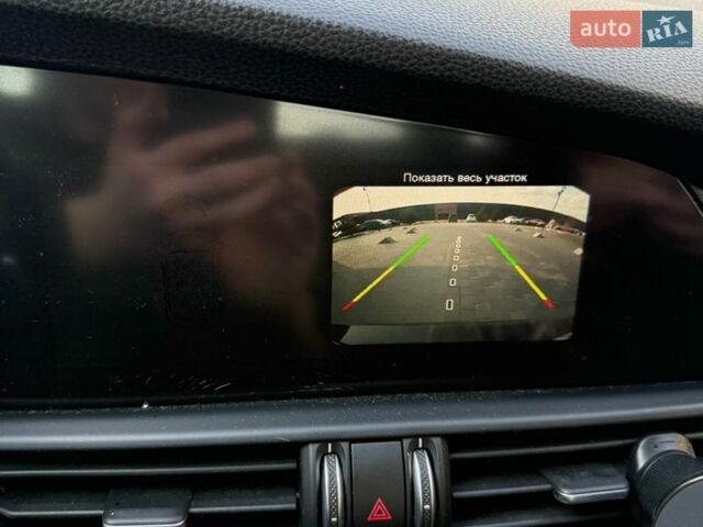 Черный Альфа Ромео Джулия, объемом двигателя 2 л и пробегом 195 тыс. км за 14000 $, фото 8 на Automoto.ua