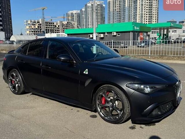 Чорний Альфа Ромео Джулія, об'ємом двигуна 2.9 л та пробігом 63 тис. км за 38500 $, фото 6 на Automoto.ua