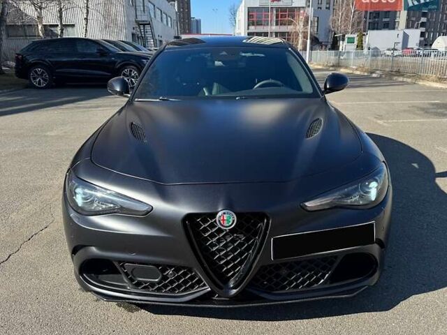 Чорний Альфа Ромео Джулія, об'ємом двигуна 2.9 л та пробігом 63 тис. км за 38500 $, фото 1 на Automoto.ua