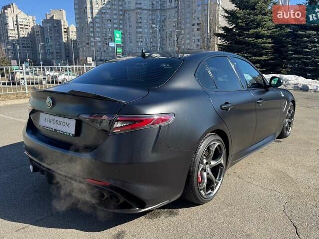 Чорний Альфа Ромео Джулія, об'ємом двигуна 2.9 л та пробігом 63 тис. км за 38500 $, фото 71 на Automoto.ua