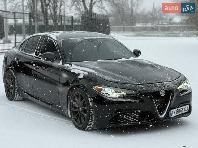 Чорний Альфа Ромео Джулія, об'ємом двигуна 2 л та пробігом 62 тис. км за 20500 $, фото 9 на Automoto.ua