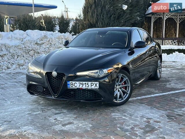 Черный Альфа Ромео Джулия, объемом двигателя 2 л и пробегом 78 тыс. км за 17500 $, фото 3 на Automoto.ua