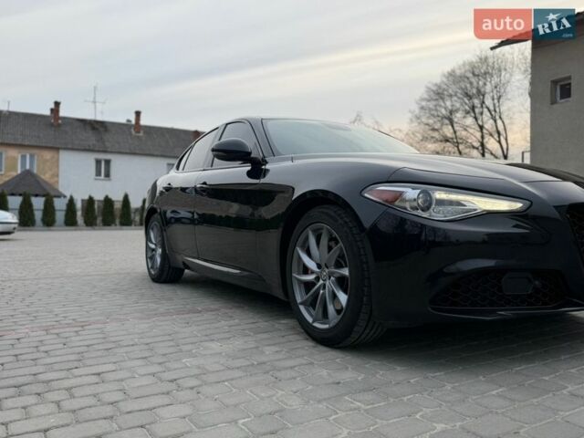 Черный Альфа Ромео Джулия, объемом двигателя 2 л и пробегом 80 тыс. км за 17000 $, фото 6 на Automoto.ua