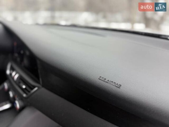 Чорний Альфа Ромео Джулія, об'ємом двигуна 2 л та пробігом 62 тис. км за 20500 $, фото 35 на Automoto.ua