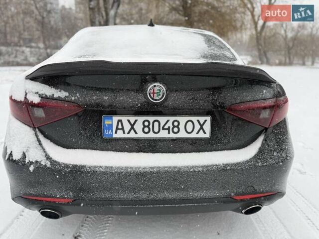 Чорний Альфа Ромео Джулія, об'ємом двигуна 2 л та пробігом 62 тис. км за 20500 $, фото 20 на Automoto.ua
