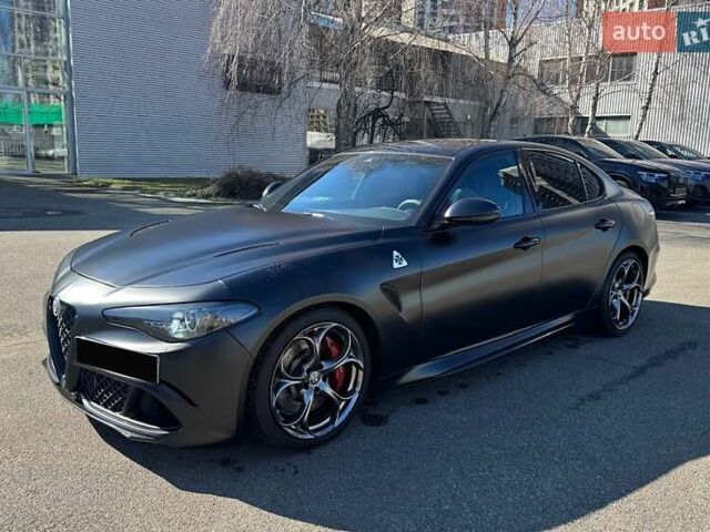 Чорний Альфа Ромео Джулія, об'ємом двигуна 2.9 л та пробігом 63 тис. км за 38500 $, фото 69 на Automoto.ua