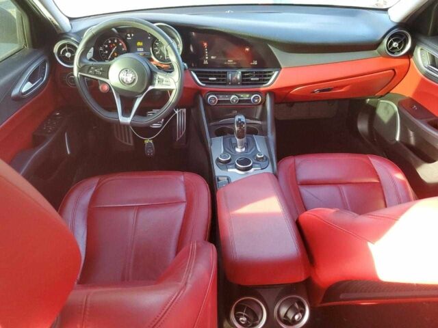 Чорний Альфа Ромео Джулія, об'ємом двигуна 0 л та пробігом 66 тис. км за 5000 $, фото 7 на Automoto.ua