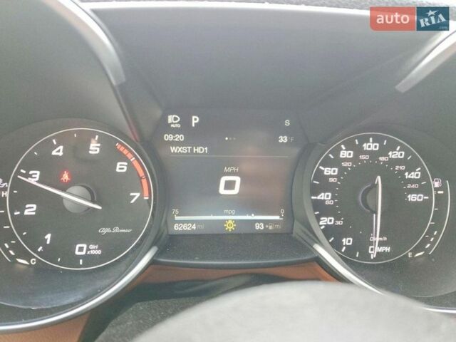 Чорний Альфа Ромео Джулія, об'ємом двигуна 2 л та пробігом 106 тис. км за 3500 $, фото 9 на Automoto.ua