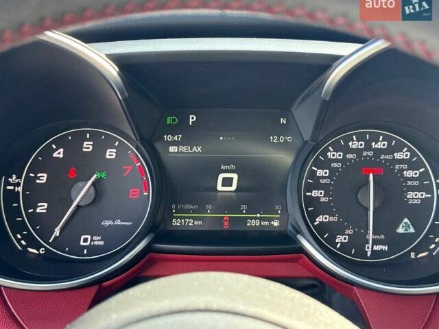 Чорний Альфа Ромео Джулія, об'ємом двигуна 2.9 л та пробігом 63 тис. км за 38500 $, фото 37 на Automoto.ua