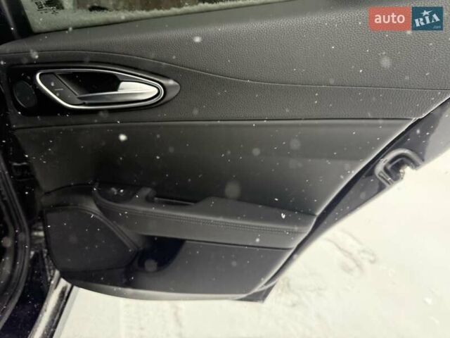 Чорний Альфа Ромео Джулія, об'ємом двигуна 2 л та пробігом 62 тис. км за 20500 $, фото 32 на Automoto.ua