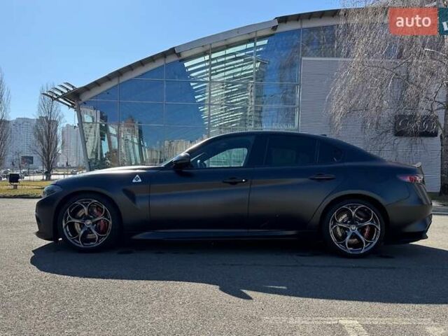 Чорний Альфа Ромео Джулія, об'ємом двигуна 2.9 л та пробігом 63 тис. км за 38500 $, фото 75 на Automoto.ua