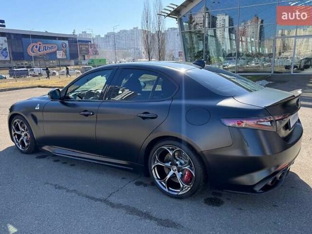 Чорний Альфа Ромео Джулія, об'ємом двигуна 2.9 л та пробігом 63 тис. км за 38500 $, фото 73 на Automoto.ua