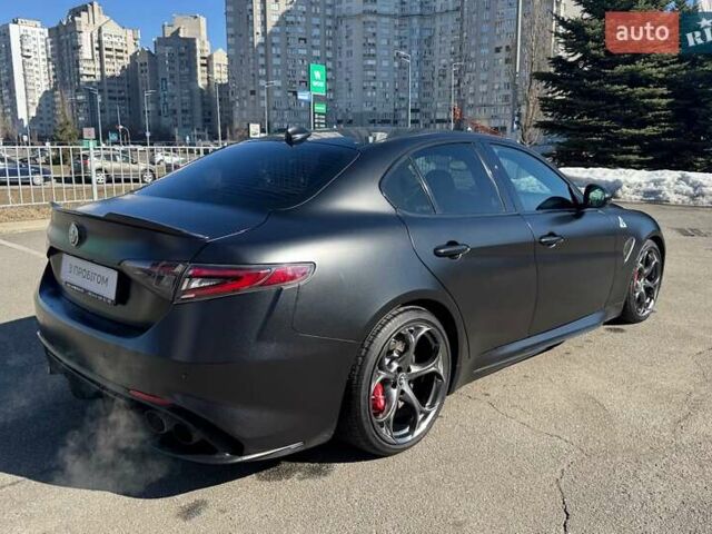 Чорний Альфа Ромео Джулія, об'ємом двигуна 2.9 л та пробігом 63 тис. км за 38500 $, фото 74 на Automoto.ua