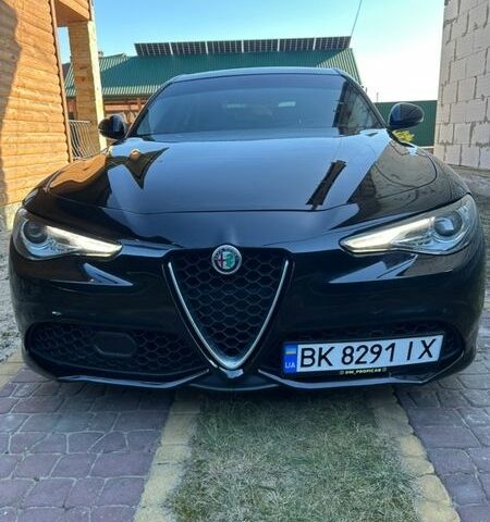 Чорний Альфа Ромео Джулія, об'ємом двигуна 2 л та пробігом 157 тис. км за 19500 $, фото 22 на Automoto.ua