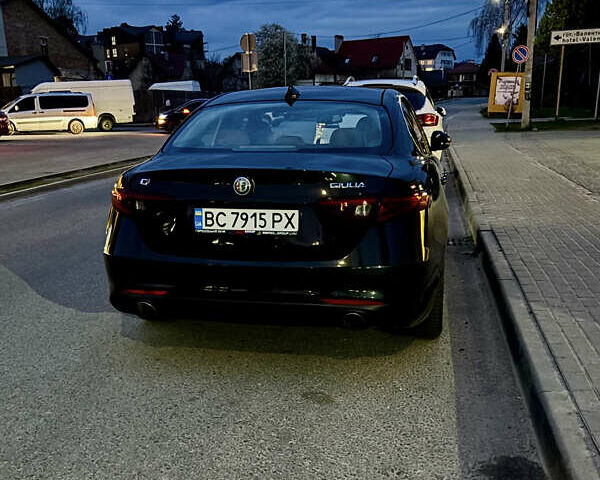 Черный Альфа Ромео Джулия, объемом двигателя 2 л и пробегом 78 тыс. км за 17800 $, фото 8 на Automoto.ua