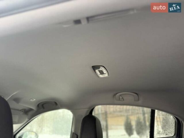 Чорний Альфа Ромео Джулія, об'ємом двигуна 2 л та пробігом 62 тис. км за 20500 $, фото 33 на Automoto.ua